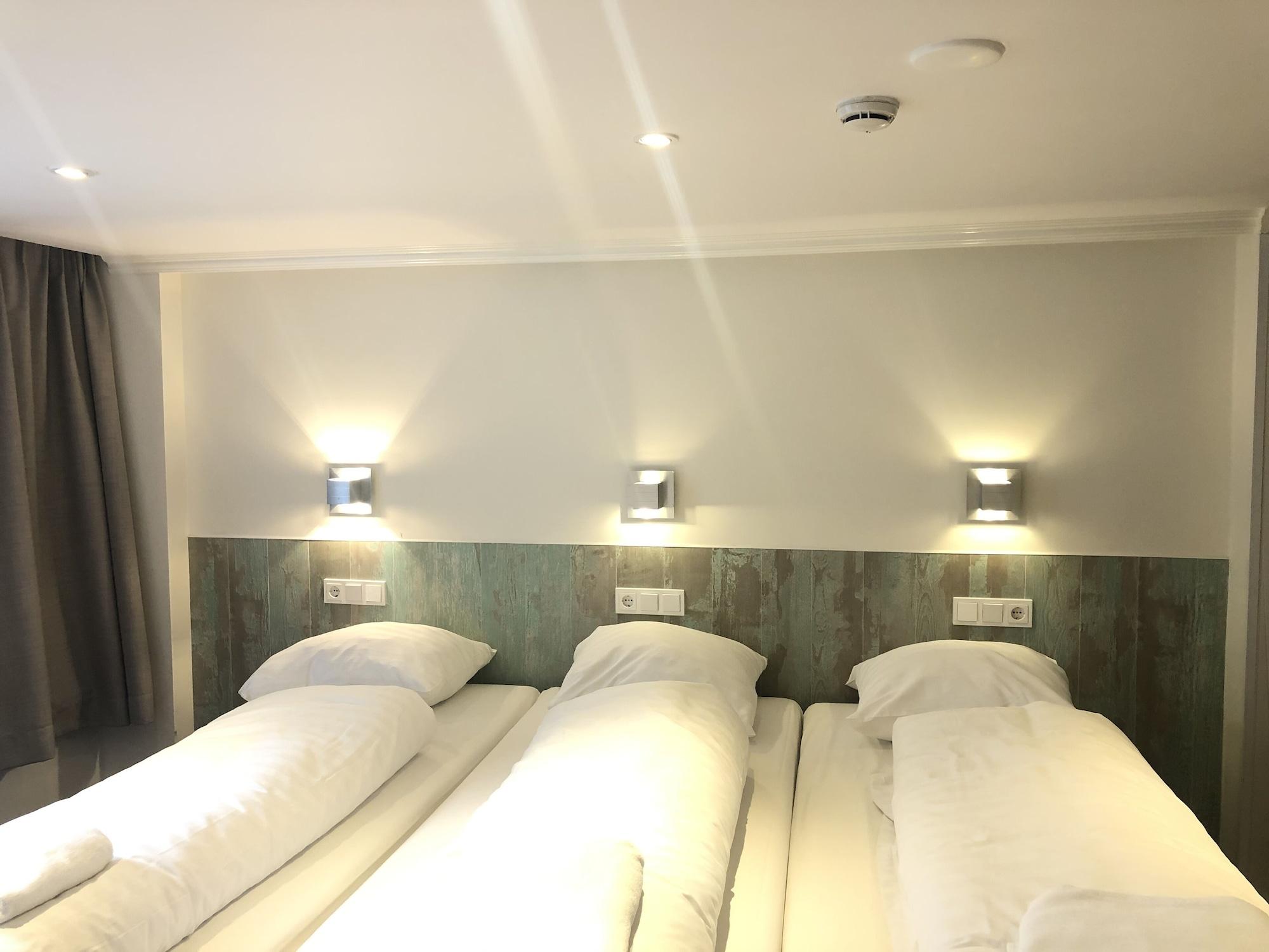 Hotel Damrak Inn Amsterdam Exterior photo